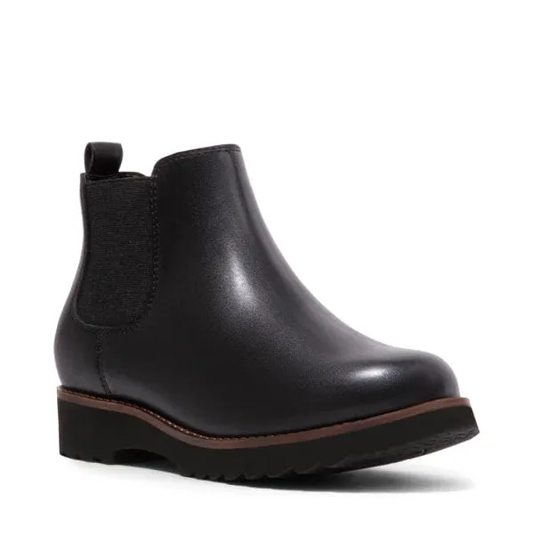 Blondo Women's Rio Chelsea Boot- Black