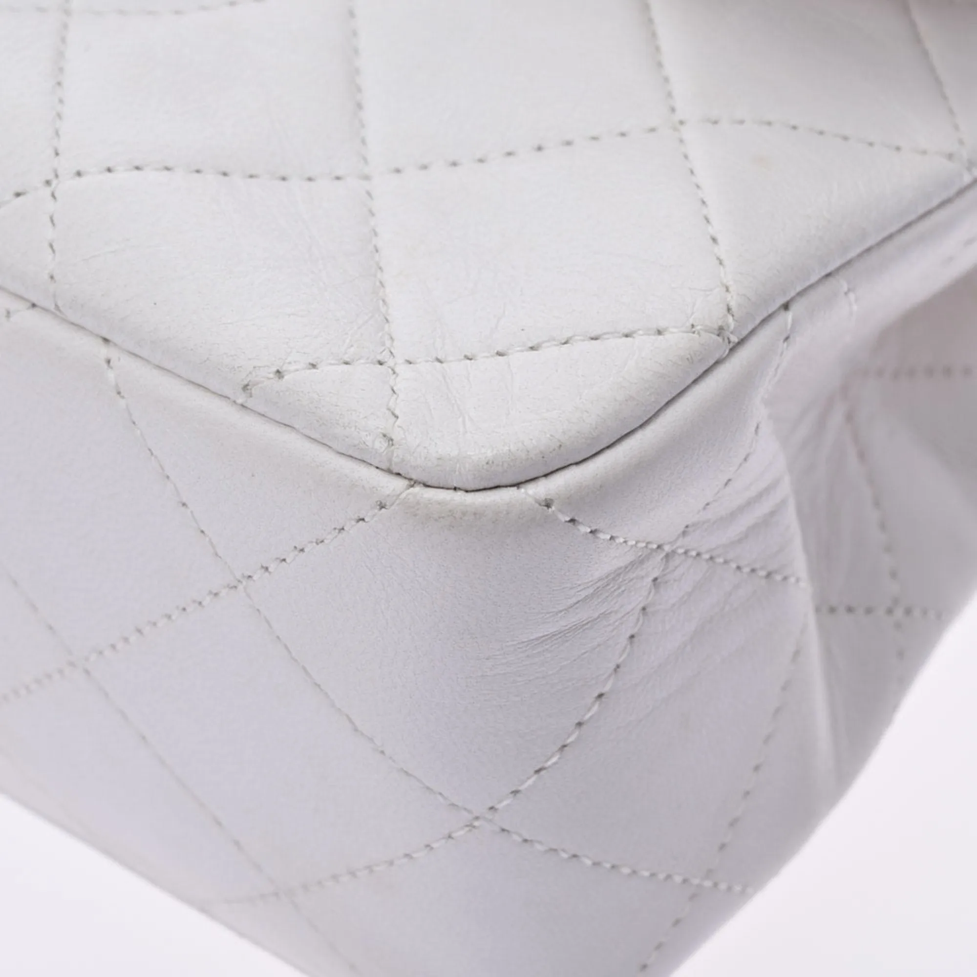 Chanel White Leather Timeless shoulder bag