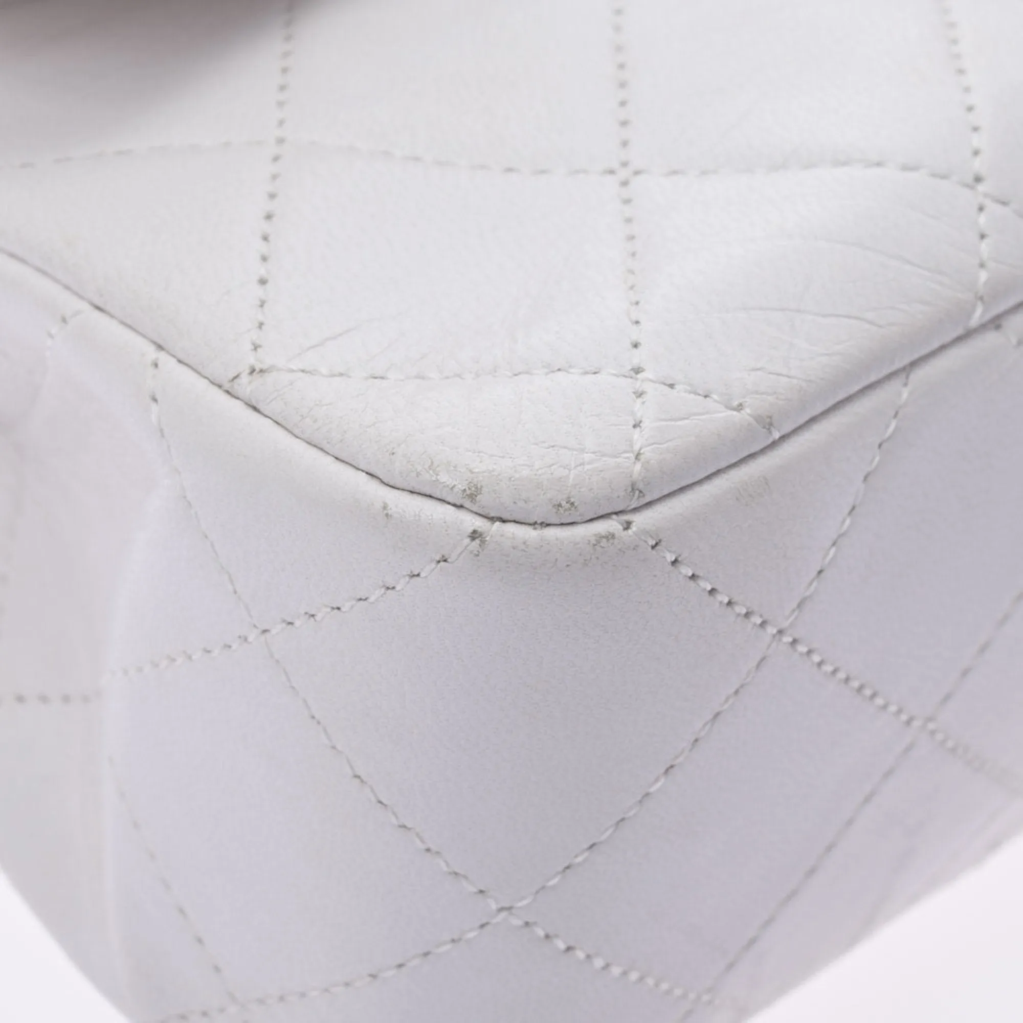 Chanel White Leather Timeless shoulder bag