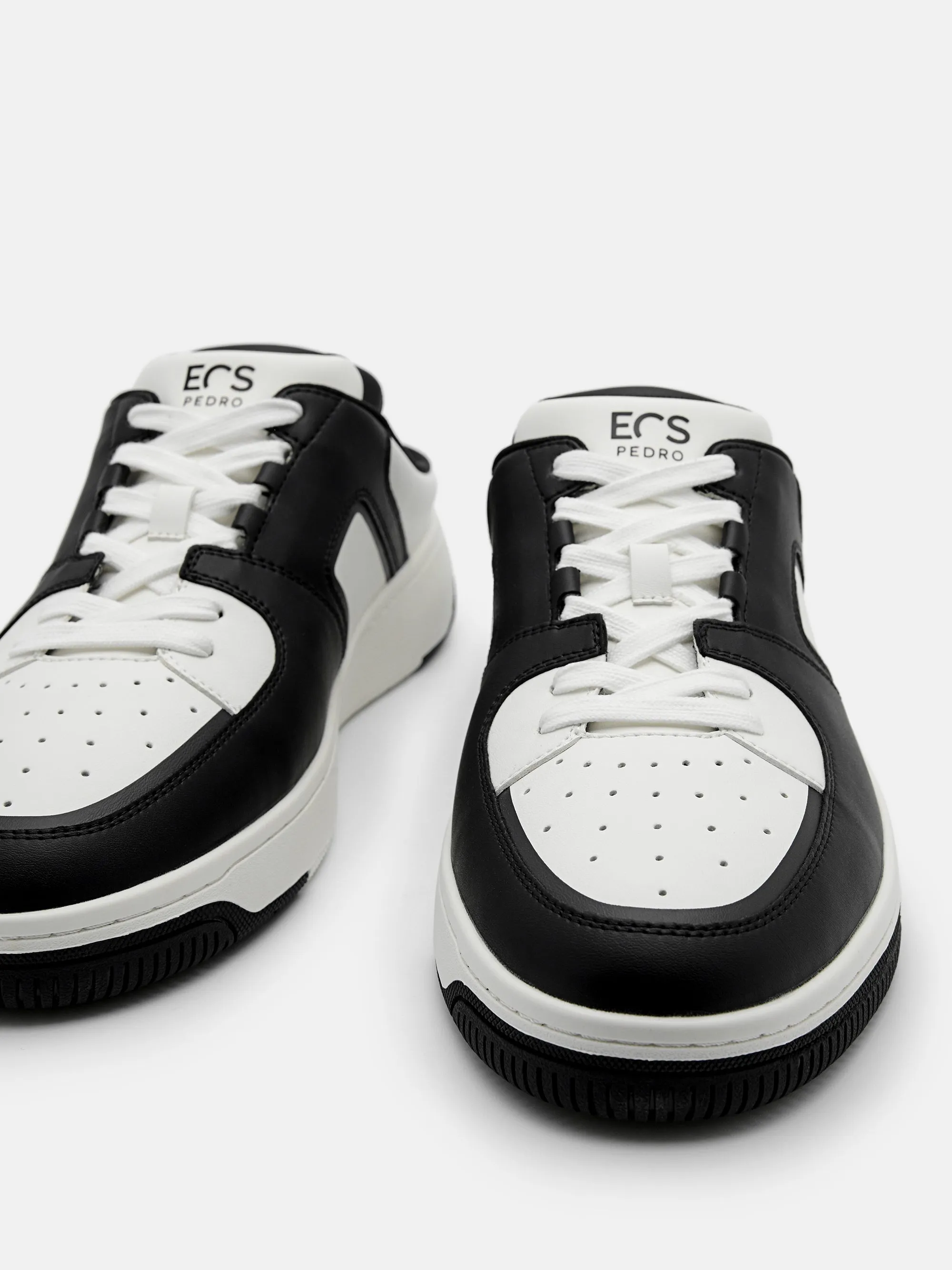 EOS Slip-On Sneakers