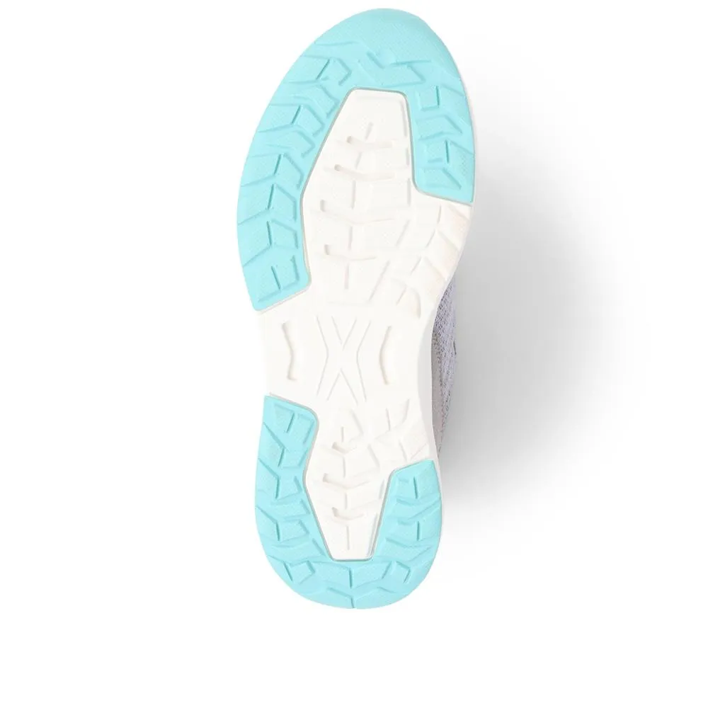 Lace-Up Trainers - BRK39032 / 325 104