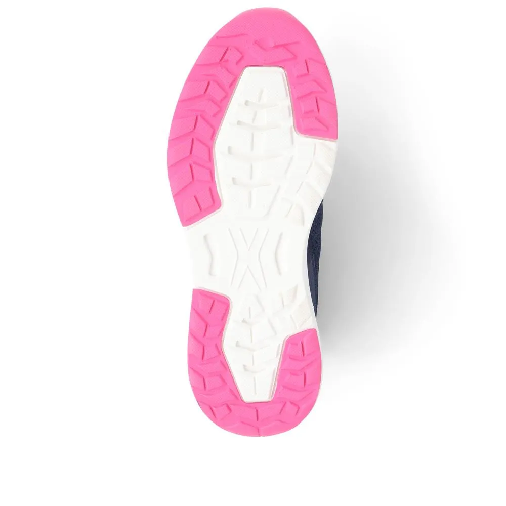 Lace-Up Trainers - BRK39032 / 325 104