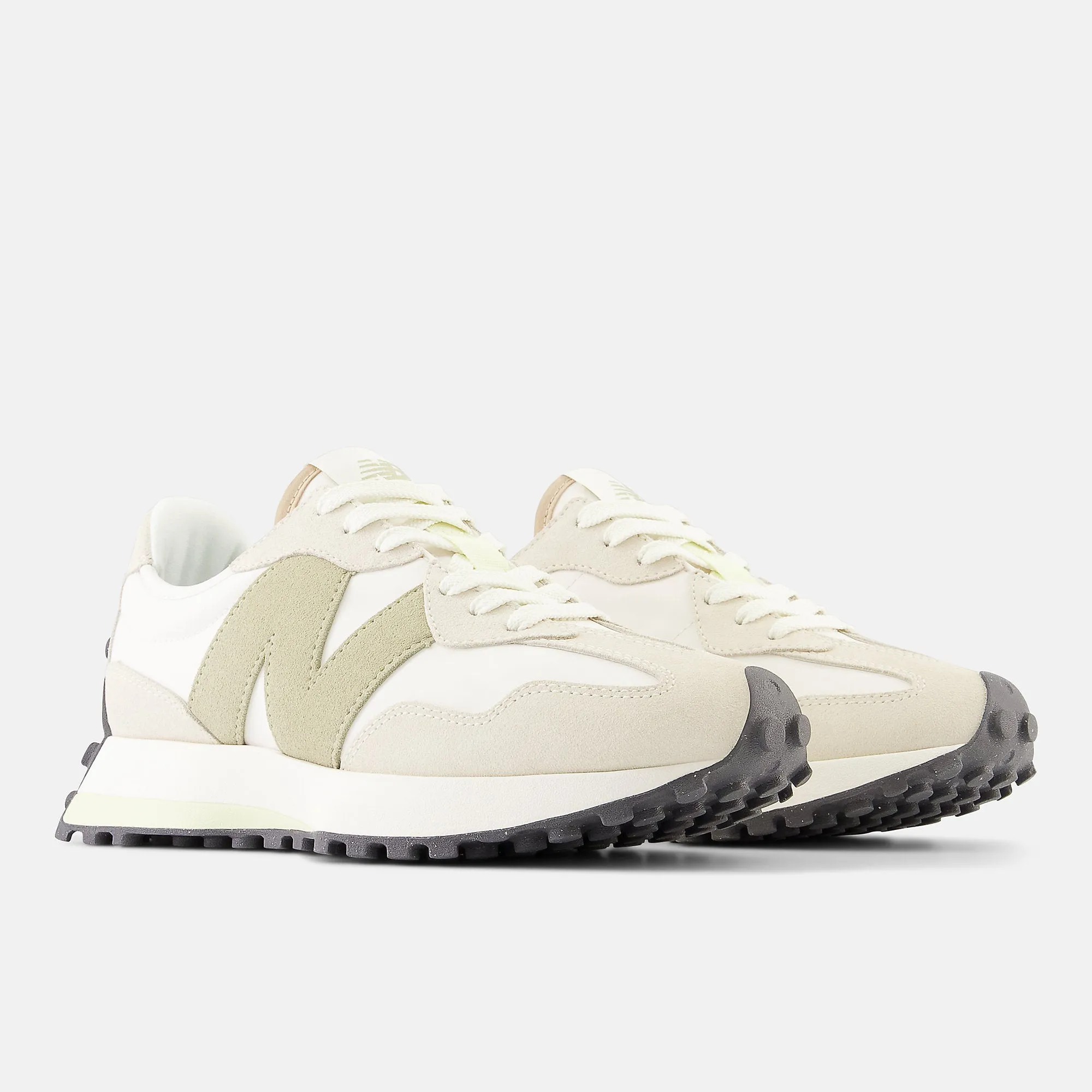 New Balance Womens 327 Fashion Trainers - Beige