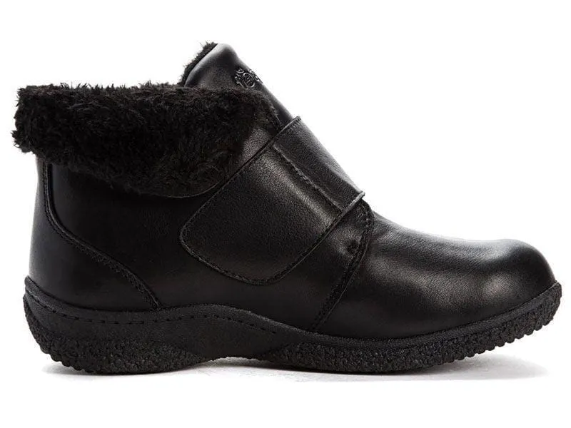 Propet Women's Harlow Boots- Black