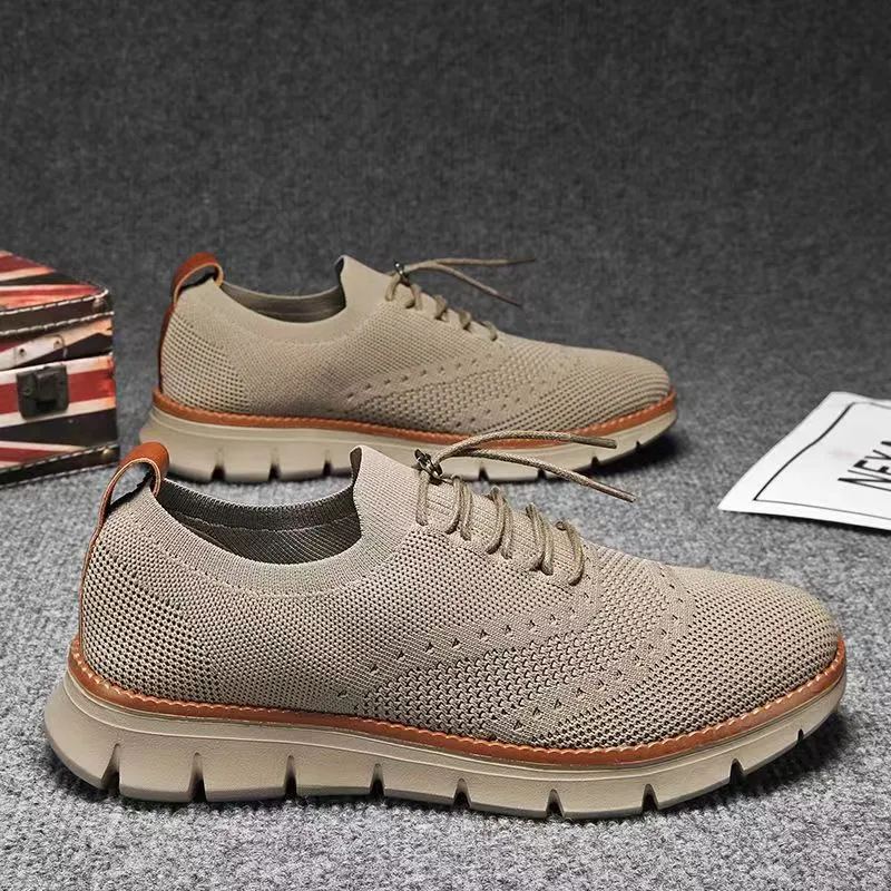 Slip-on breathable mesh running sneakers