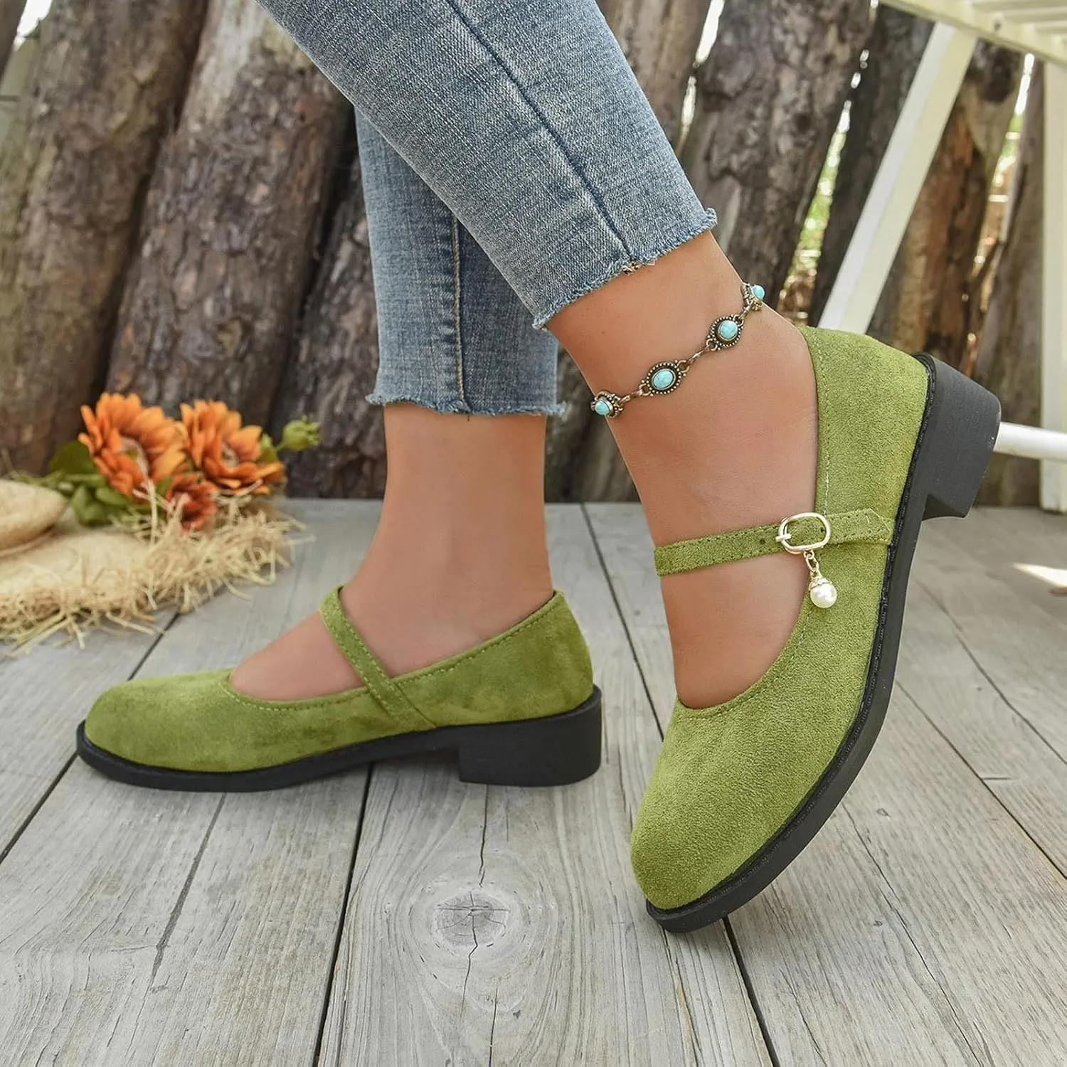 Women's Casual Closed Toe Flat Shoes Comfortable Everyday Walking Sneakers for Jeans All Seasons Versatile Wear