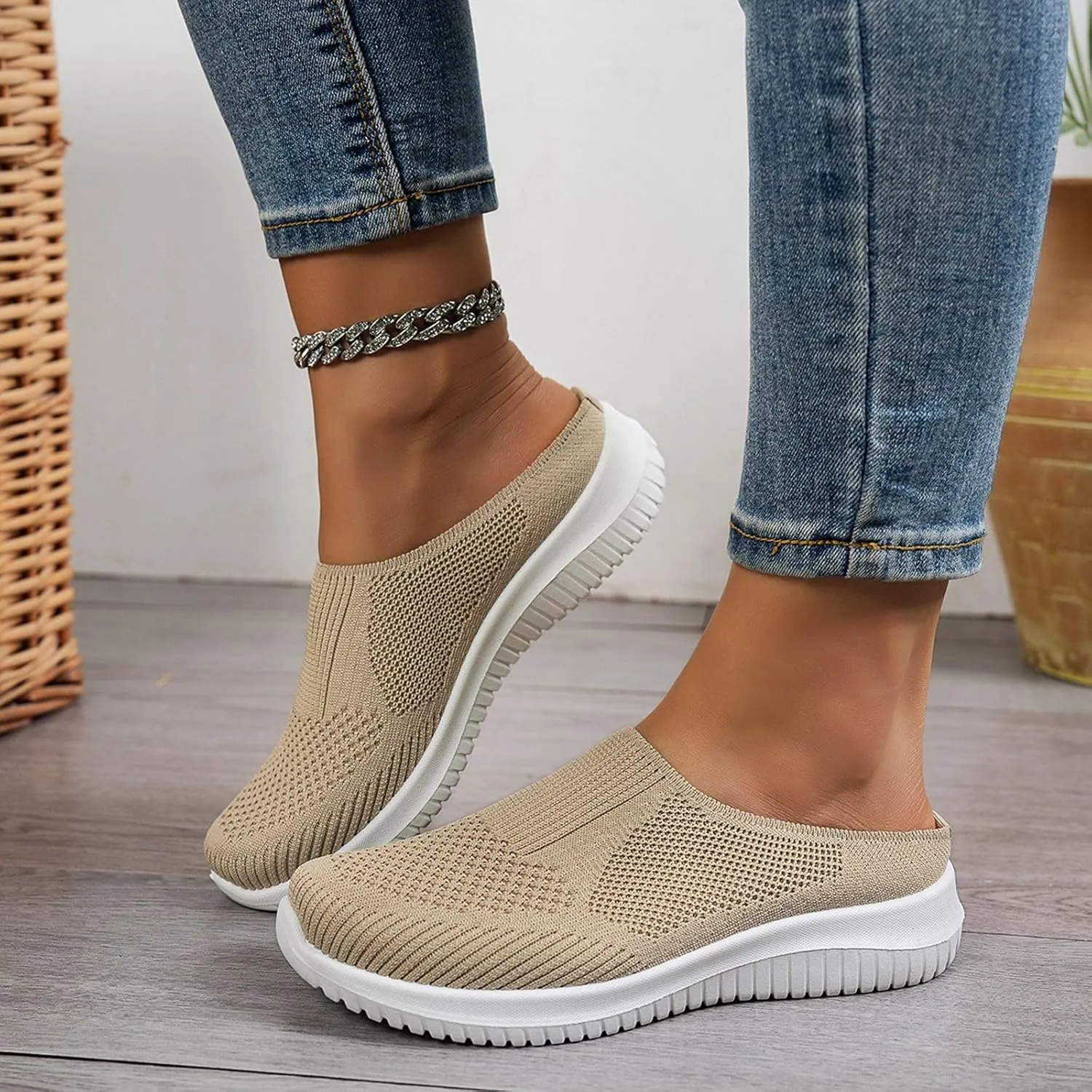 Women's Casual Shoes Everyday Wear Comfortable Soft Sole Slide Sandals with Open Toe Design Home Wear Slippers Women