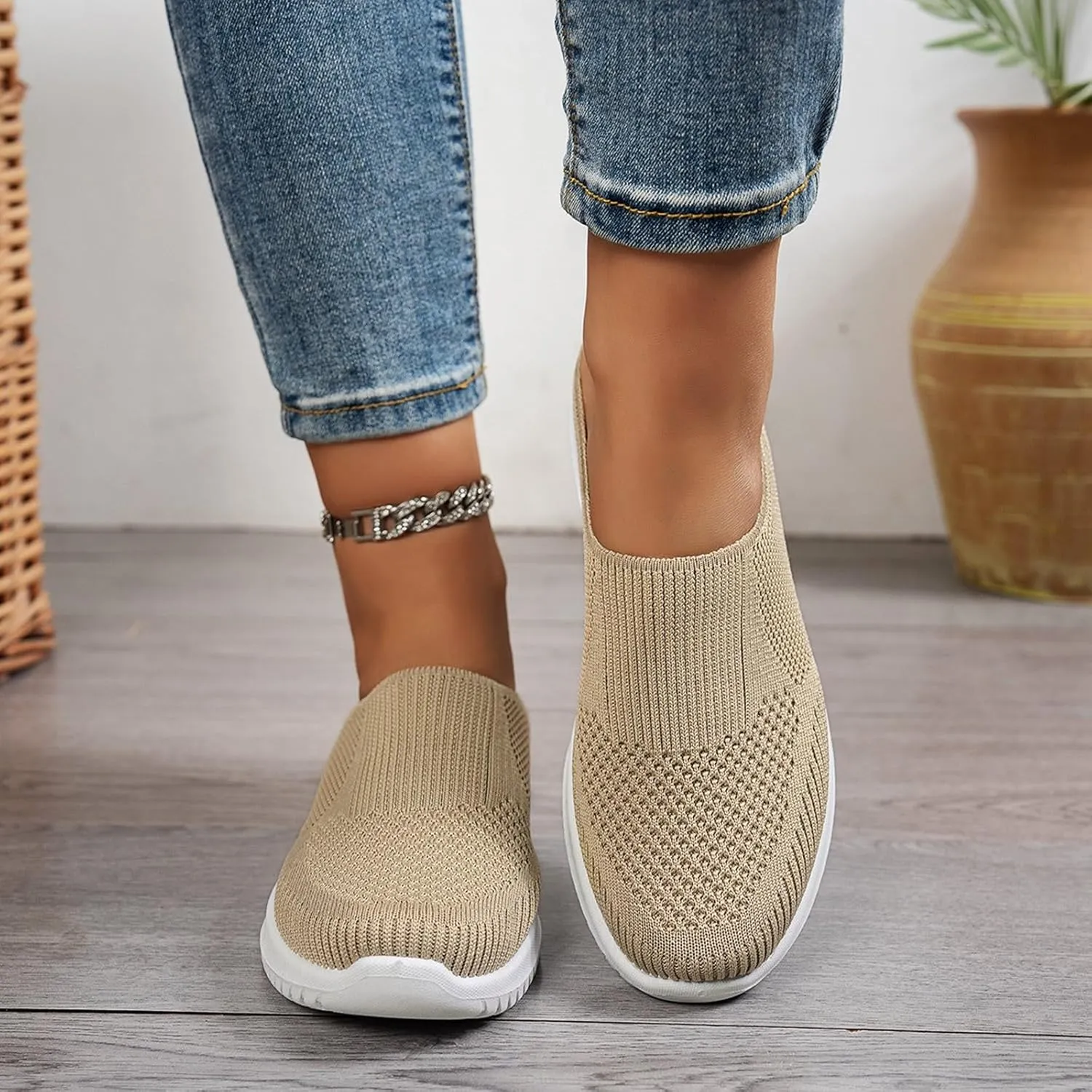 Women's Casual Shoes Everyday Wear Comfortable Soft Sole Slide Sandals with Open Toe Design Home Wear Slippers Women